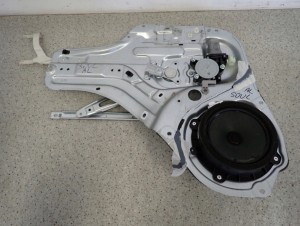 KIA SOUL I 09- PODNOŚNIK SZYBY TYLNY LEWY 1/3 MINIATURA