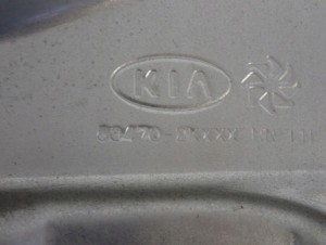 KIA SOUL I 09- PODNOŚNIK SZYBY TYLNY LEWY 2/3 MINIATURA