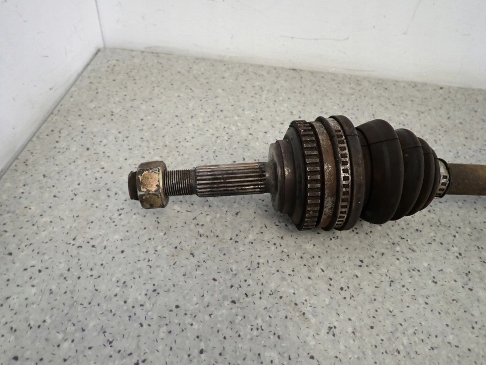 CHEVROLET AVEO T250 1.4i 07- PÓŁOŚ PRZEDNIA PRAWA 2/6