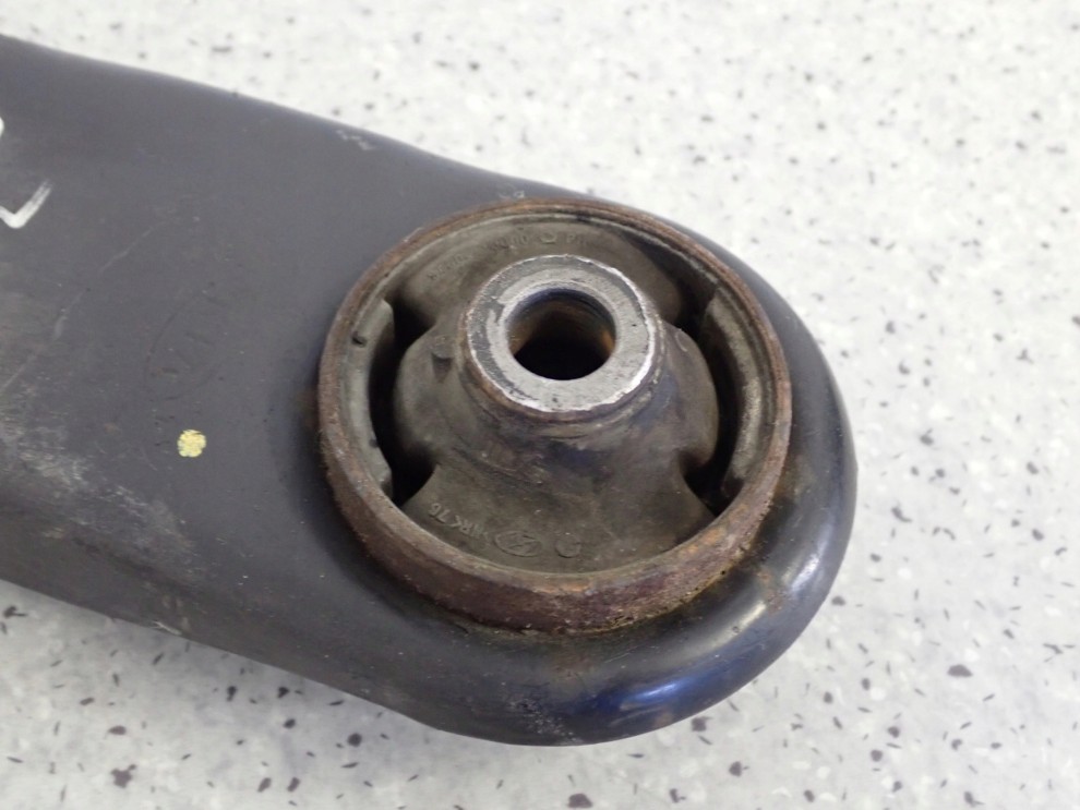 KIA RIO IIi 11-14 WAHACZ PRZEDNI LEWY 5/6