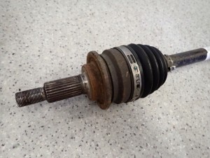 SUZUKI SWIFT 1.3i 07-09 PÓŁOŚ LEWA 2/3 MINIATURA