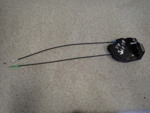 TOYOTA AURIS 06-12 ZAMEK DRZWI TYLNY PRAWY