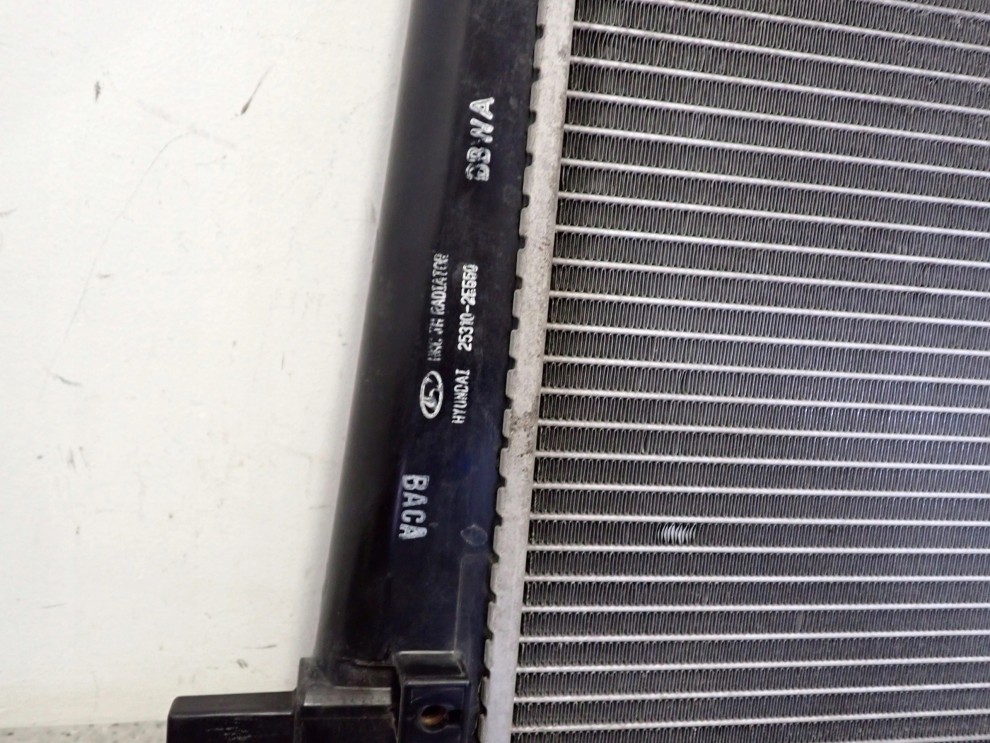 HYUNDAI TUCSON CRDI 04-09 CHŁODNICA WODY 3/3