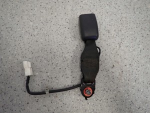 HYUNDAI IX20 09- ZAPINKA PASA BEZPIECZEŃSTWA TYLNA LEWA 1/4 MINIATURA