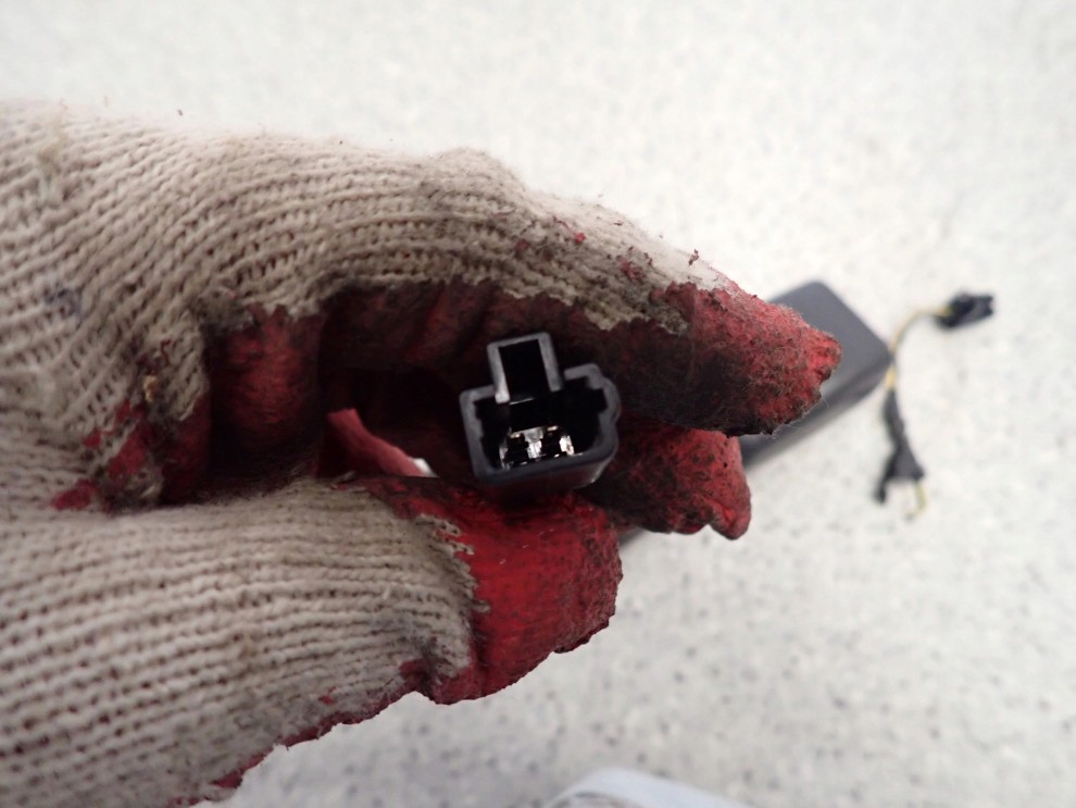 HYUNDAI IX20 09- ZAPINKA PASA BEZPIECZEŃSTWA TYLNA ŚRODKOWA 5/5