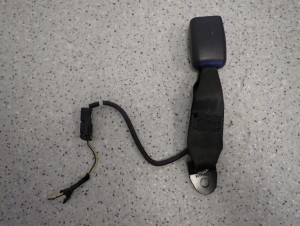 HYUNDAI IX20 09- ZAPINKA PASA BEZPIECZEŃSTWA TYLNA ŚRODKOWA 1/5 MINIATURA