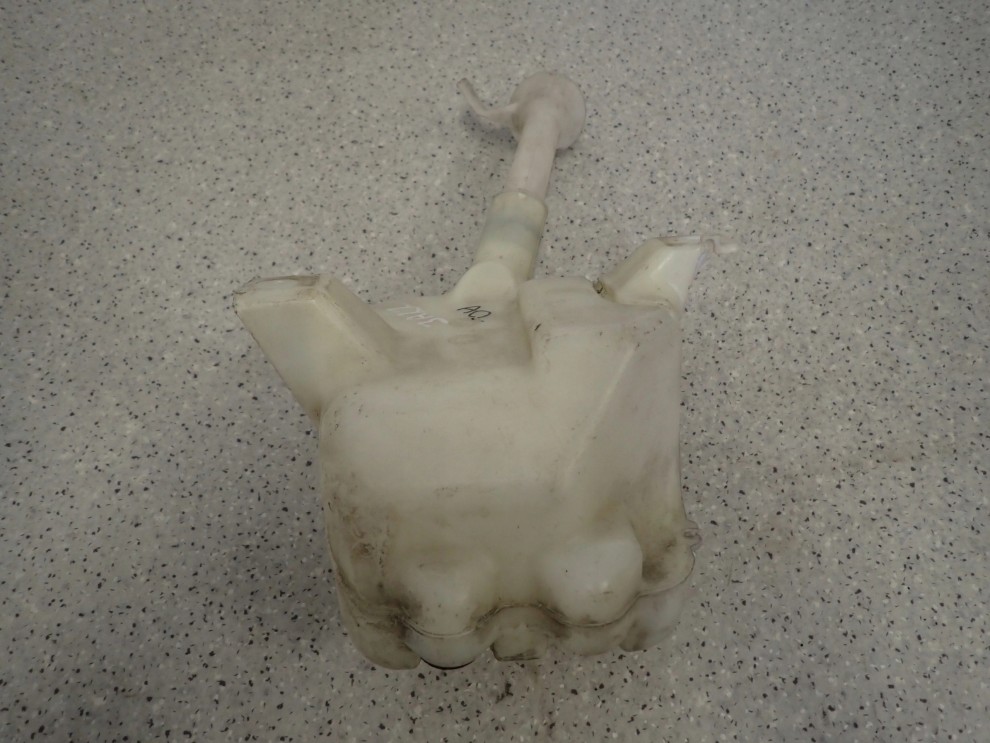 HONDA JAZZ 02-07 ZBIORNICZEK SPRYSKIWACZY 3/5