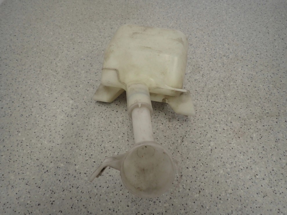 HONDA JAZZ 02-07 ZBIORNICZEK SPRYSKIWACZY 5/5