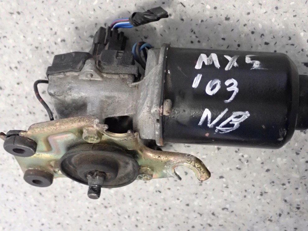 MAZDA MX5 MX-5 NB 1.8i 99-05 SILNICZEK WYCIERACZEK PRZÓD 8/9