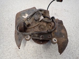 MAZDA MX5 MX-5 NB 1.8i 99-05 ZWROTNICA PRZEDNIA LEWA ABS 6/8 MINIATURA