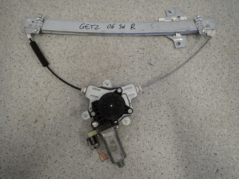 HYUNDAI GETZ 3d 02-10 PODNOSNIK SZYBY PRAWY 1/4