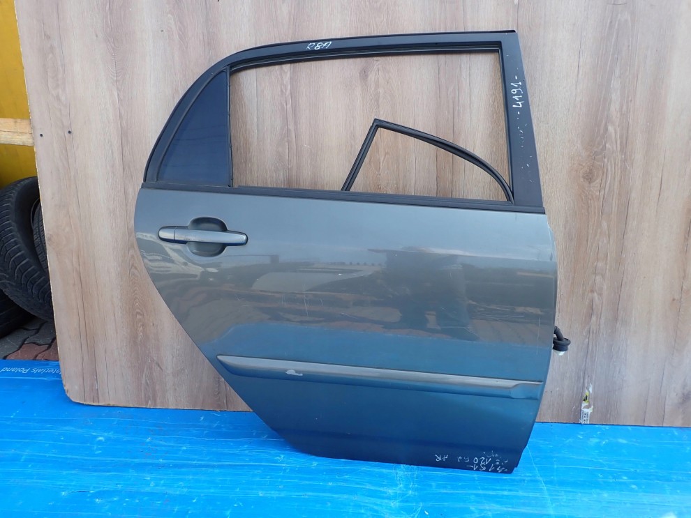 TOYOTA COROLLA E12 HB JP 02- DRZWI TYLNE PRAWE 2/9