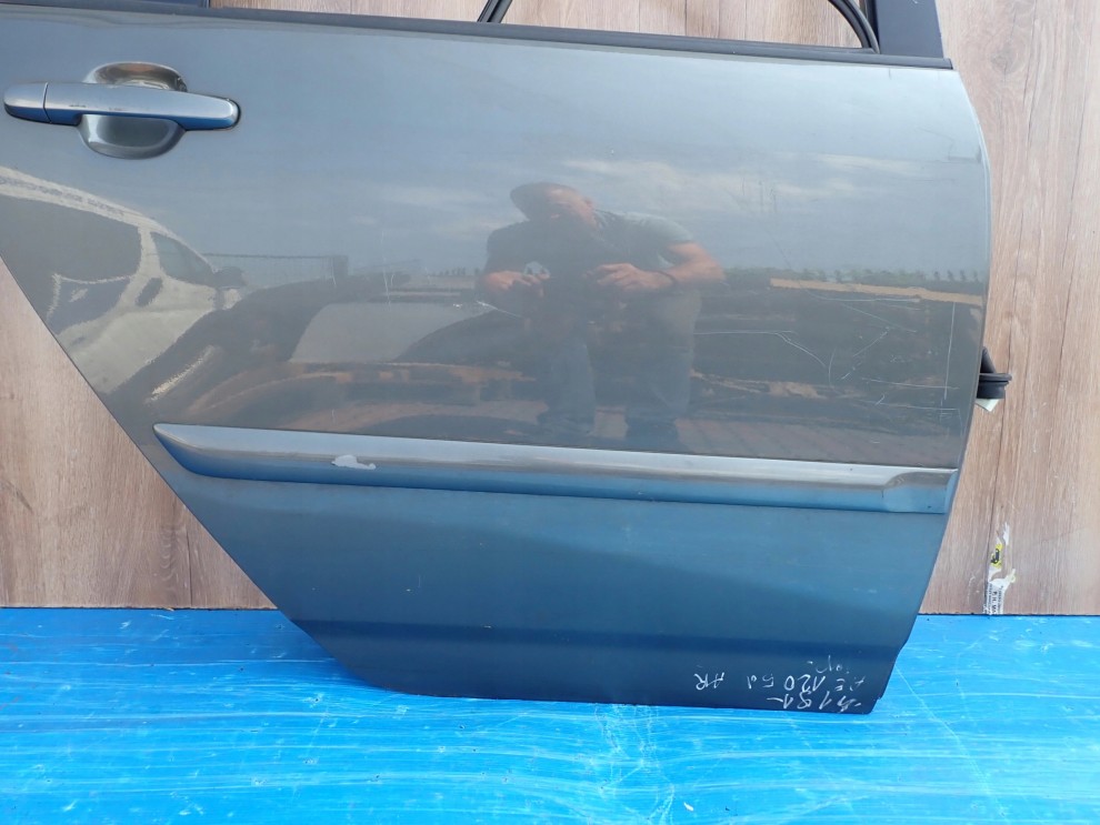 TOYOTA COROLLA E12 HB JP 02- DRZWI TYLNE PRAWE 5/9