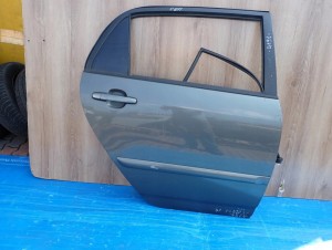 TOYOTA COROLLA E12 HB JP 02- DRZWI TYLNE PRAWE 3/9 MINIATURA