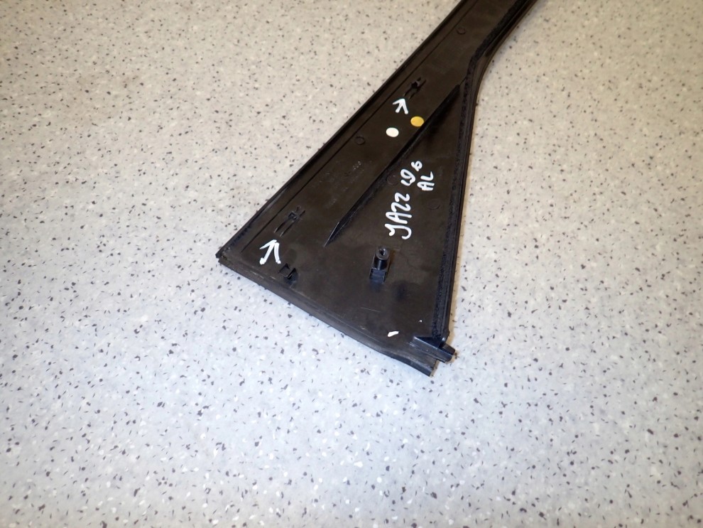 HONDA JAZZ 02-07 LISTWA RAMKI DRZWI PION TYLNA LEWY 5/8