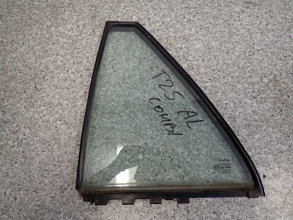 TOYOTA AVENSIS T25 KOMBI 02- SZYBA TYLNA LEWA DRZWI 1/2