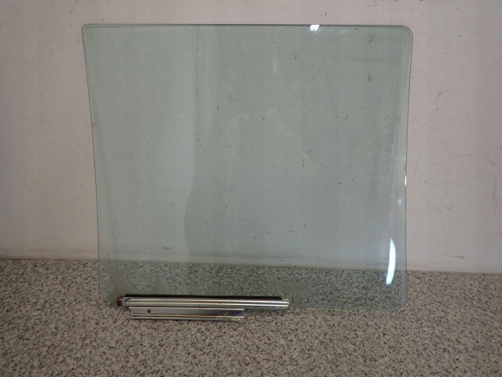 SUZUKI SWIFT 05-09 SZYBA DRZWI TYLNA LEWA 2/3