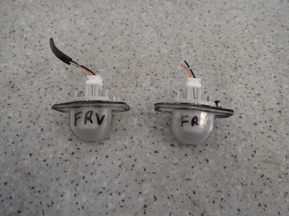 HONDA FR-V FRV 04- LAMPKA OŚWIETLENIA TABLICY REJSTRACYJNEJ 2/5