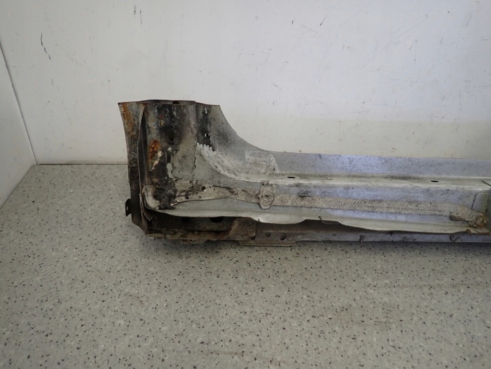 SUZUKI IGNIS III 16- PRÓG PRAWY ZVR 10/12