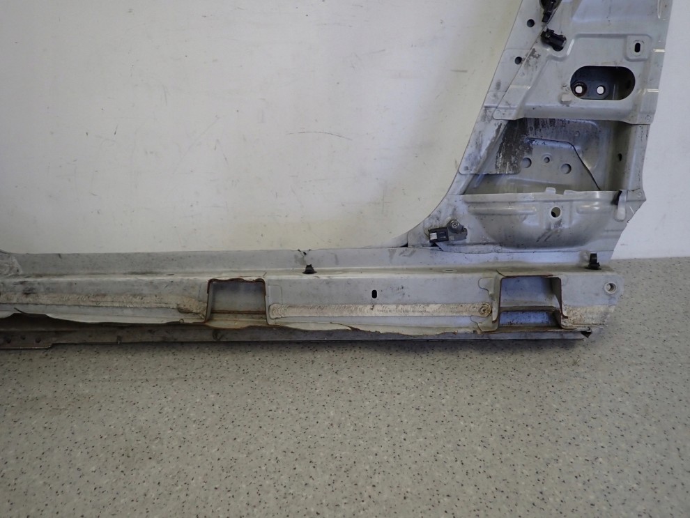 SUZUKI IGNIS III 16- PRÓG PRAWY ZVR 12/12