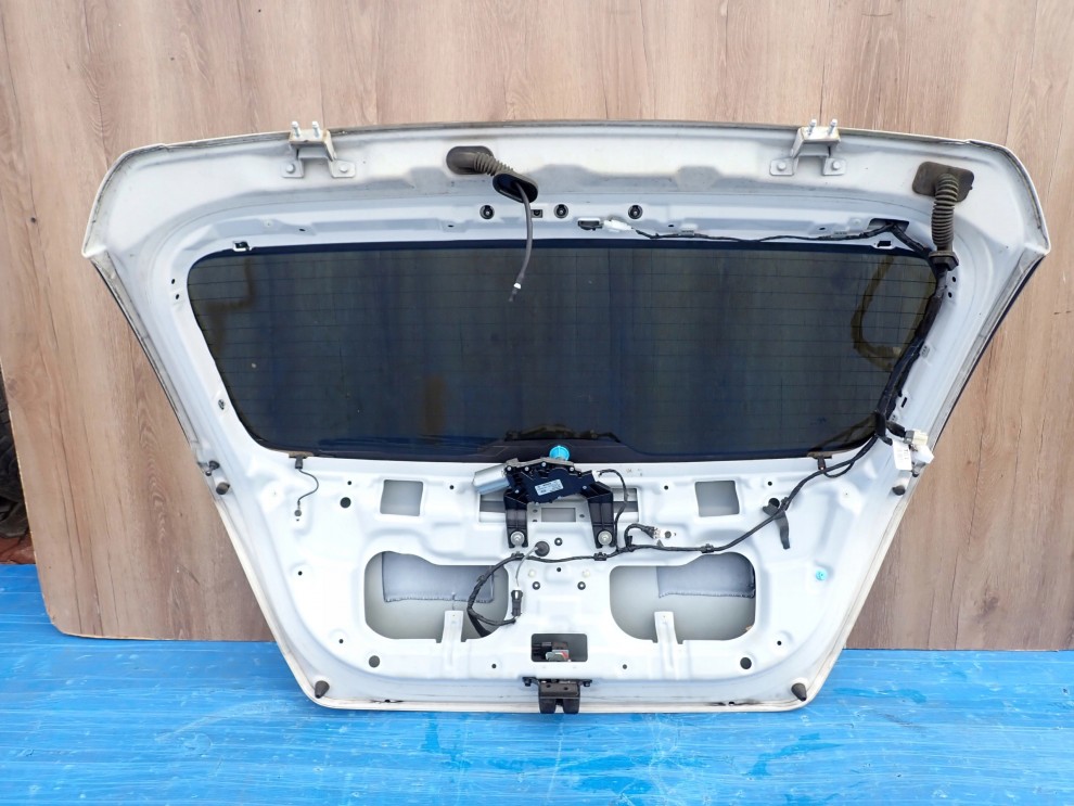 HYUNDAI i30 HATCHBACK 07-12 KLAPA TYLNA BAGAŻNIKA TCW 10/11