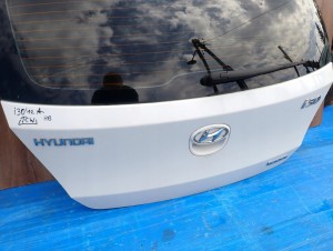HYUNDAI i30 HATCHBACK 07-12 KLAPA TYLNA BAGAŻNIKA TCW 6/11 MINIATURA