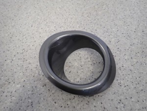 NISSAN NOTE E11 06-09 RAMKA KRATKA HALOGENU PRZEDNIA PRAWA 2/5 MINIATURA