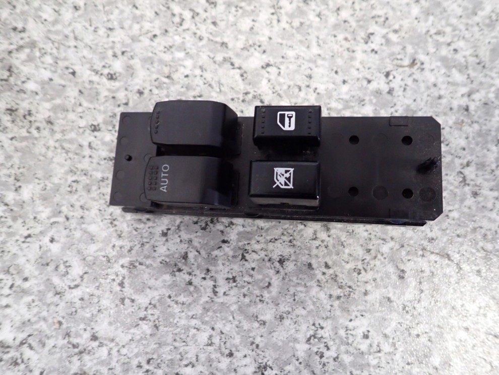 SUZUKI SWIFT 04-10 PANEL STEROWANIA SZYBAMI PRZEDNI LEWY 2 SZYBY 2/4