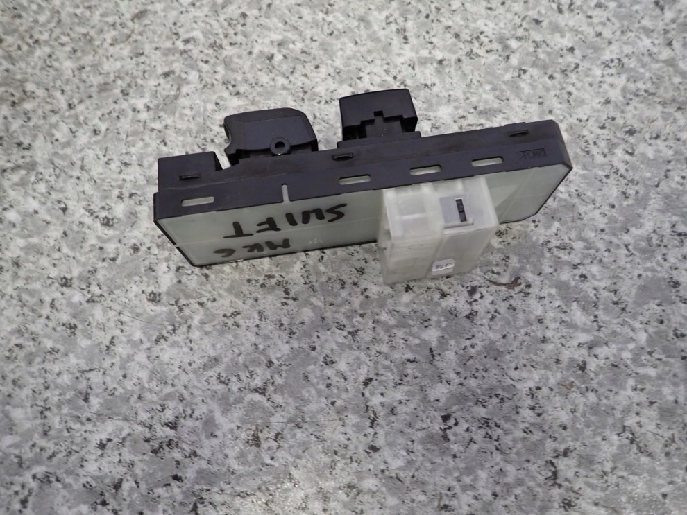 SUZUKI SWIFT 04-10 PANEL STEROWANIA SZYBAMI PRZEDNI LEWY 2 SZYBY 3/4