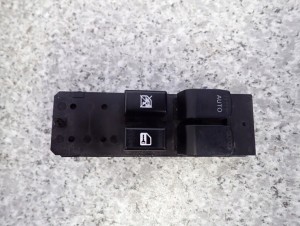 SUZUKI SWIFT 04-10 PANEL STEROWANIA SZYBAMI PRZEDNI LEWY 2 SZYBY 1/4 MINIATURA