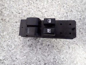 SUZUKI SWIFT 04-10 PANEL STEROWANIA SZYBAMI PRZEDNI LEWY 2 SZYBY 2/4 MINIATURA