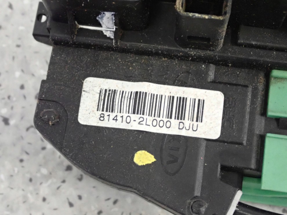 HYUNDAI i30 HB 07-12 ZAMEK DRZWI TYLNY LEWY 3/7