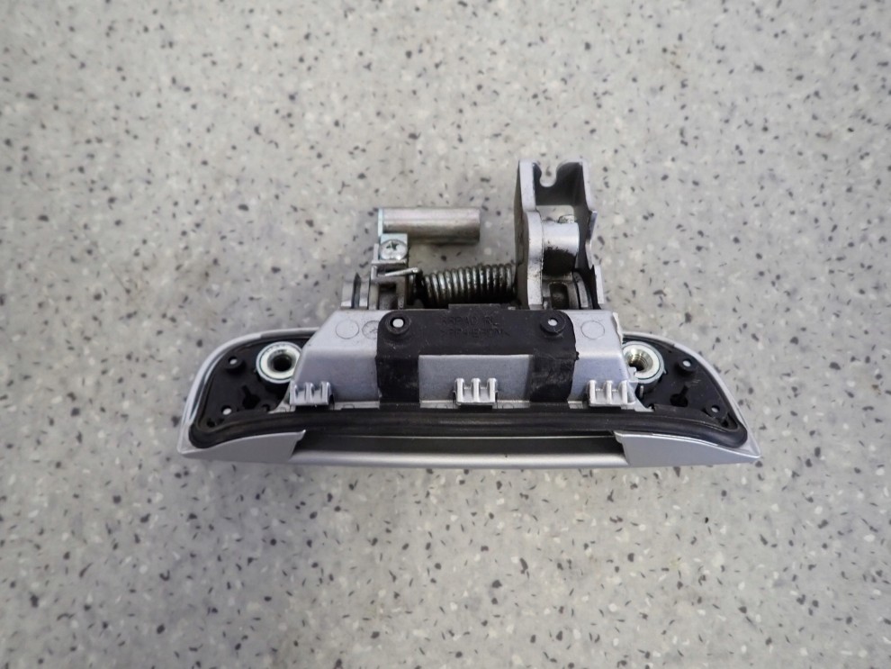 KIA SOUL 09- KLAMKA TYLNA LEWA 5/6