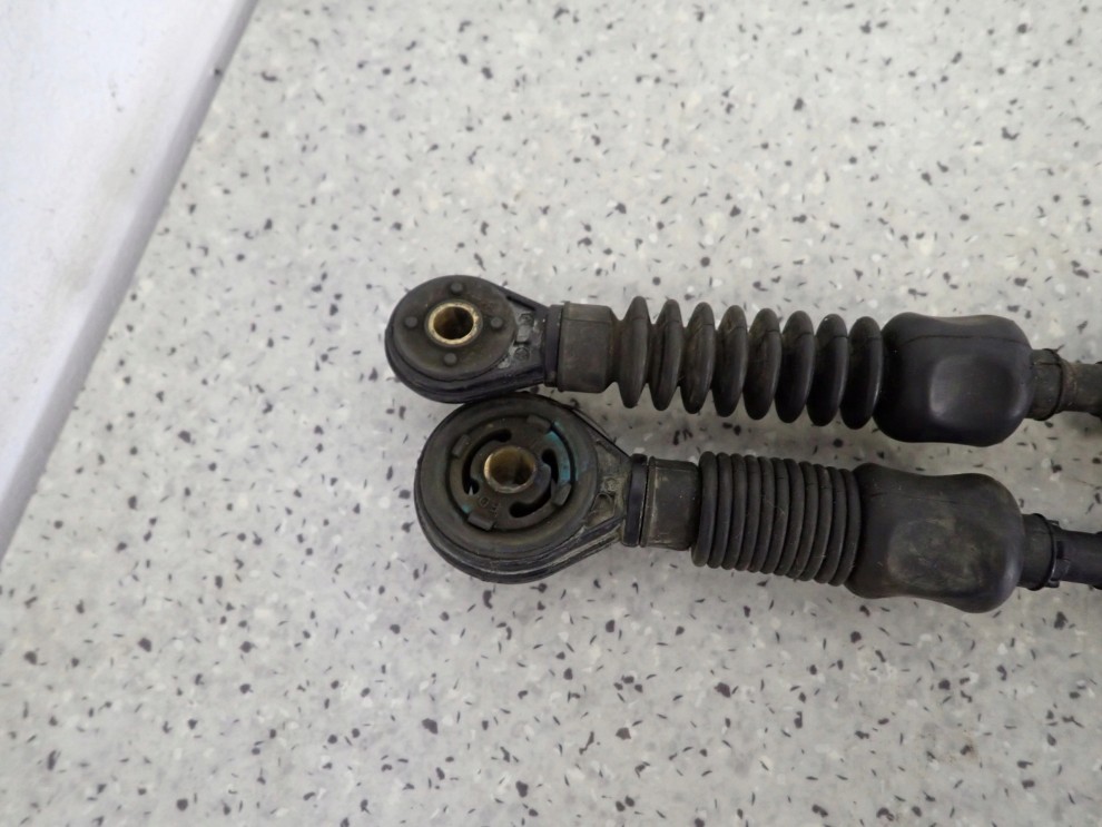 KIA VENGA 09- 1.4 CRDI LINKI ZMIANY BIEGÓW 2/6