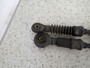 KIA VENGA 09- 1.4 CRDI LINKI ZMIANY BIEGÓW 2/6 MINIATURA