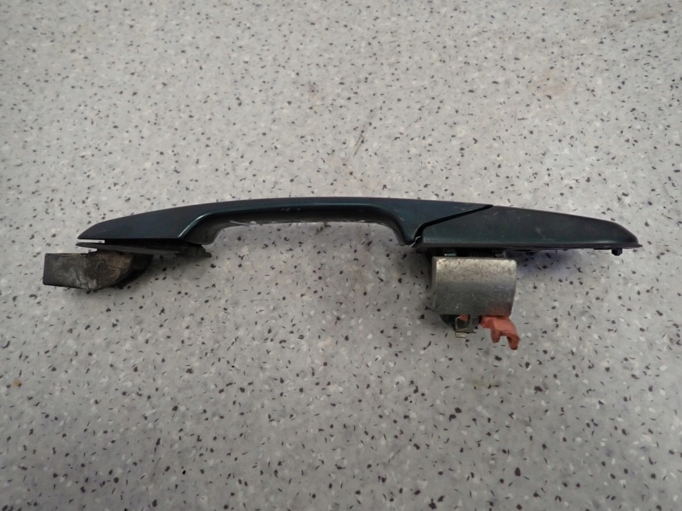 SUZUKI LIANA 01- KLAMKA PRZEDNIA PRAWA ZEWNĘTRZNA 5/6