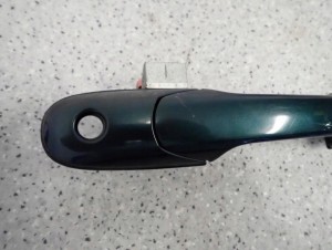 SUZUKI LIANA 01- KLAMKA PRZEDNIA PRAWA ZEWNĘTRZNA 2/6 MINIATURA