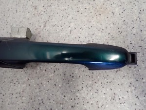 SUZUKI LIANA 01- KLAMKA PRZEDNIA PRAWA ZEWNĘTRZNA 3/6 MINIATURA