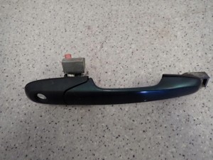 SUZUKI LIANA 01- KLAMKA PRZEDNIA PRAWA ZEWNĘTRZNA 4/6 MINIATURA