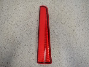 NISSAN NOTE 06-09 LAMPA TYLNA ODBLASK BLENDA GÓRNA PRAWA 1/4 MINIATURA