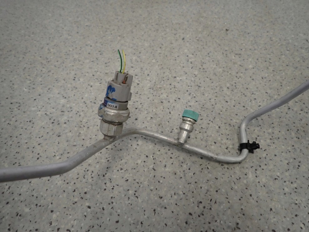 SUZUKI IGNIS 04-07 1.3i PRZEWÓD KLIMATYZACJI 3/6