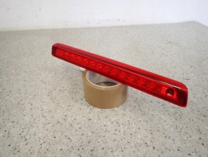 HYUNDAI i30 HB 07-12 LAMPA TRZECI STOP ŚWIATŁA 4/7 MINIATURA