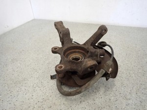 NISSAN ALMERA N16 00-03 ZWROTNICA PRZEDNIA PRAWA 4/4 MINIATURA