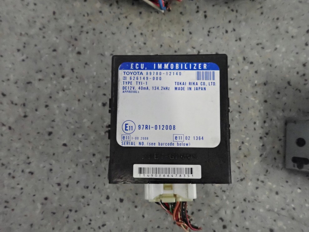 TOYOTA COROLLA 1.4 D4D 04-07 ZESTAW STARTOWY KOMPUTER STACYJKA 2/7