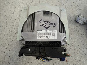 TOYOTA COROLLA 1.4 D4D 04-07 ZESTAW STARTOWY KOMPUTER STACYJKA 3/7 MINIATURA