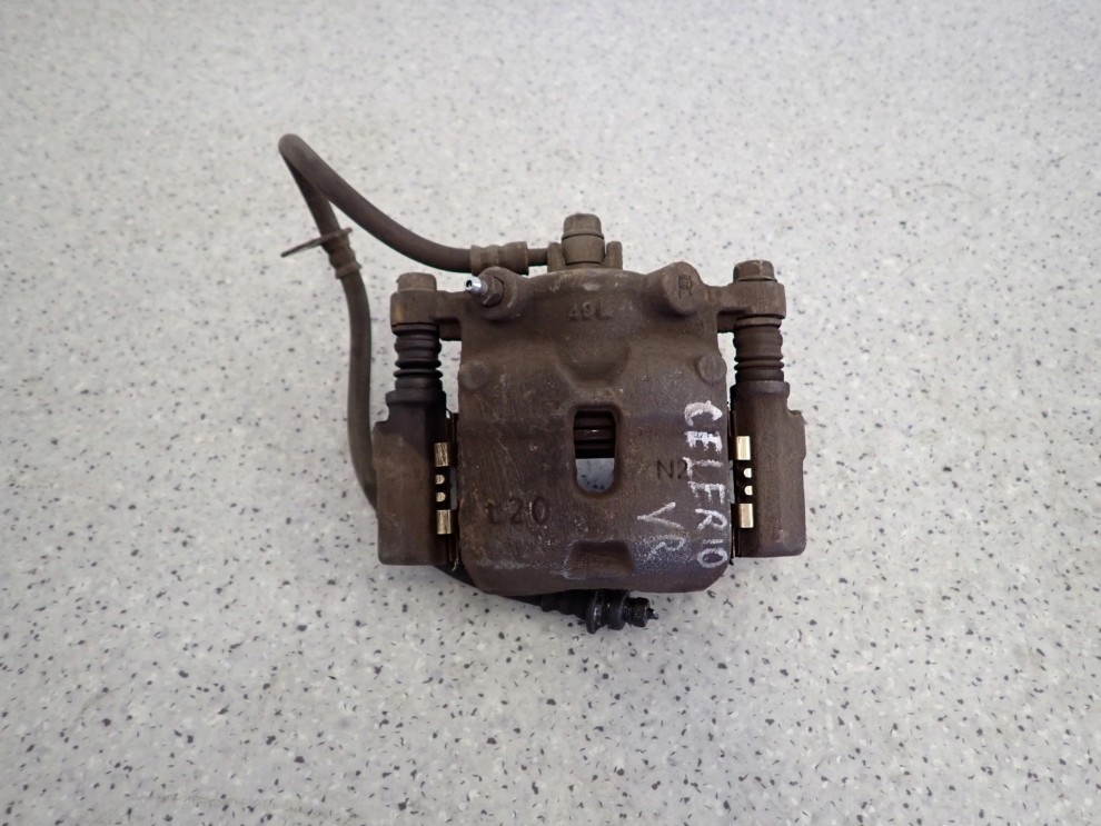 SUZUKI CELERIO 14-19 ZACISK HAMULCOWY PRZEDNI PRAWY 1/7