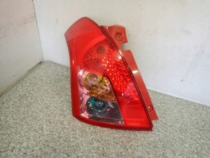 SUZUKI SWIFT MK6 07-09 LAMPA TYLNA LEWA LIFT 1/12 MINIATURA