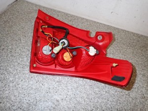 SUZUKI SWIFT MK6 07-09 LAMPA TYLNA LEWA LIFT 11/12 MINIATURA