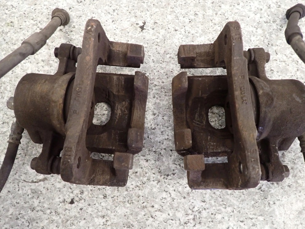 SUZUKI NISSAN PIXO ALTO 09- ZACISK HAMULCOWY PRZEDNI LEWY LUB PRAWY 4/7