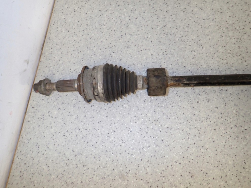 SUZUKI SPLASH 08- 1.2 PÓŁOŚ NAPĘDOWA PRAWA AUTOMAT 4/7